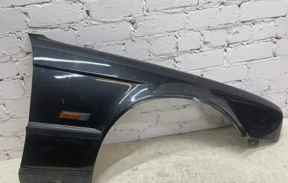 BMW 5 E34 Fender