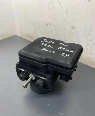 Nissan Juke I F15 ABS Pump