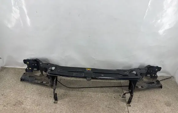 Volvo XC90 Top upper radiator support slam panel 30734536