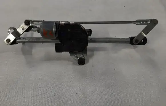 Skoda Octavia Mk3 (5E) Front wiper linkage and motor 5E1955023A