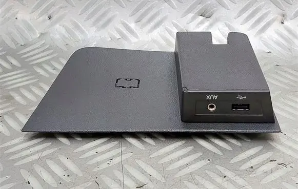 Skoda Rapid (NH) USB control unit 5Q0035724