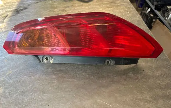 Fiat Punto (188) Rear/tail lights 6611925R