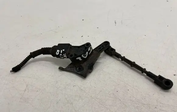 Audi A5 Front height sensor lever 8W0941309C