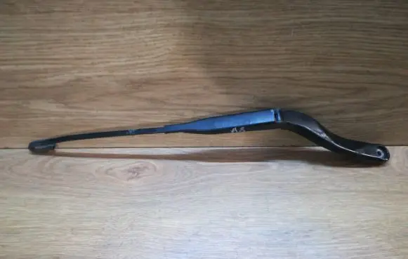 Audi A8 S8 D2 4D Windshield/front glass wiper blade 4D1955407B