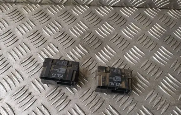 Volvo XC70 Seat heating relay 30710791