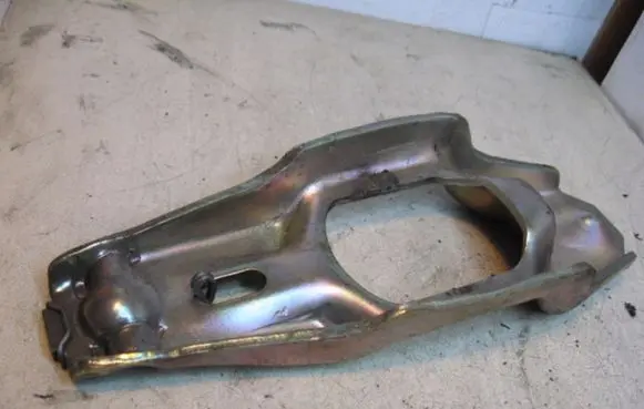Volkswagen PASSAT B5 Clutch release arm fork 012141719A012141719B