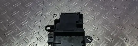 Mercedes-Benz E W211 Battery control module A2115404245 0199000002