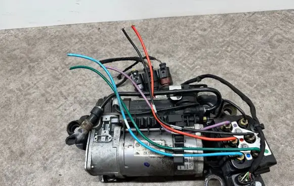 Bentley Continental Air suspension compressor/pump 3D0616005P