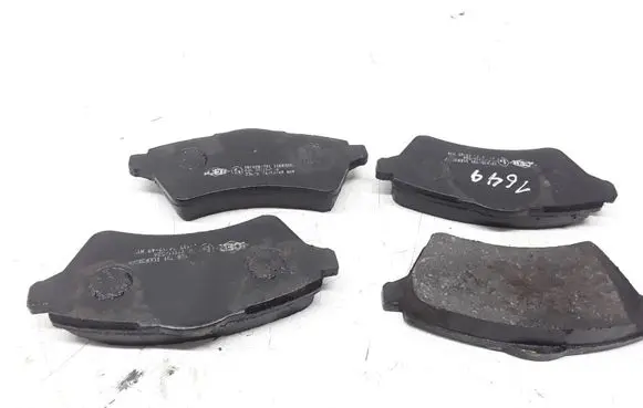 Land Rover Freelander Brake pads (front) 
