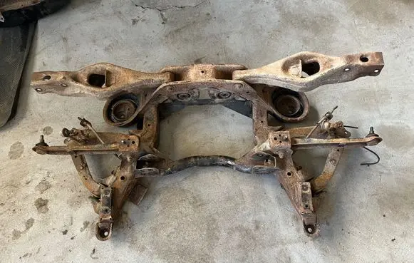 Mitsubishi Pajero Rear subframe 