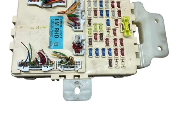 Hyundai ix35 Fuse module 919502S511 K8290394