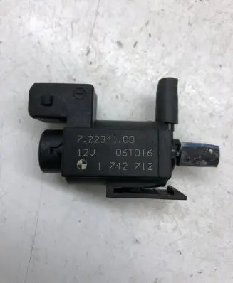 BMW 7 E65 E66 Turbo solenoid valve 72234100 1742712