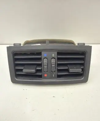BMW 5 E60 E61 Rear air vent grill 7129556 6932023 6932024