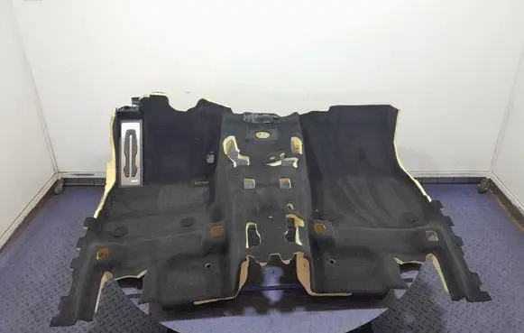 BMW X3 E83 Front floor carpet liner 8096059