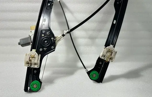 BMW 5 E60 E61 Front door window regulator with motor 6927027 996624102 1010