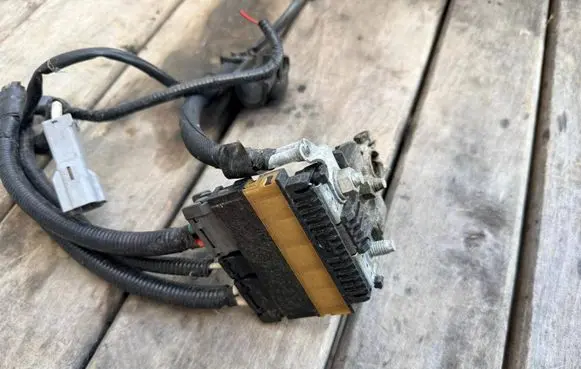 Nissan Qashqai Positive cable (battery) D206I460