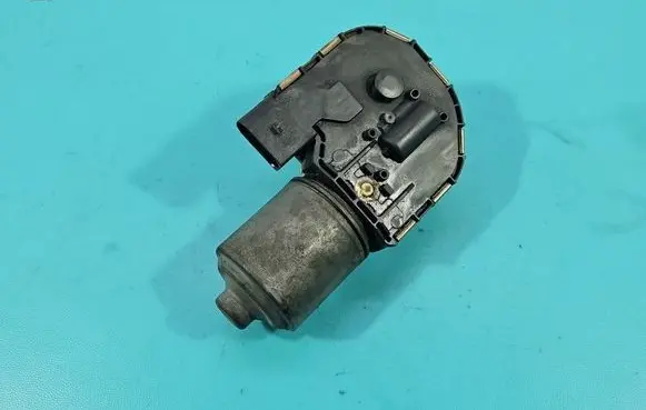 Volkswagen PASSAT B6 Wiper motor 3C1955119A IMPRK1549803