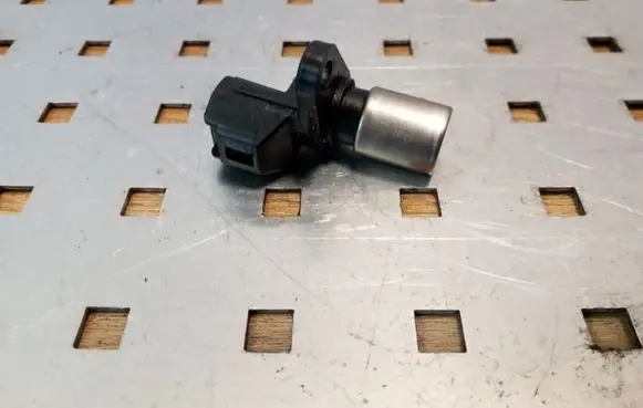 Toyota RAV 4 (XA20) Crankshaft position sensor 9091905012 0296000251