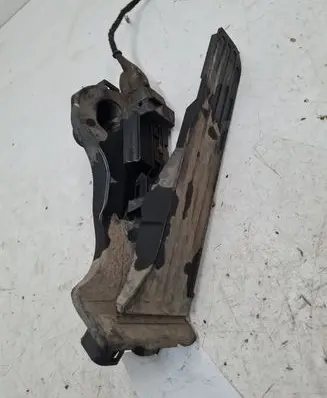 Volkswagen PASSAT B6 Accelerator throttle pedal 1K1721503L