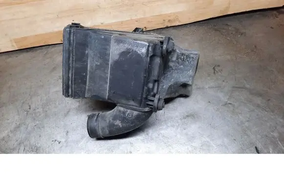 Nissan Micra Air filter box