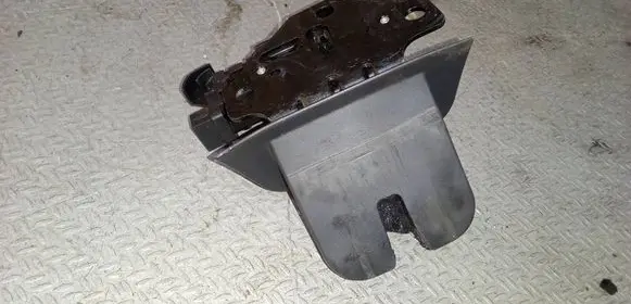 Audi Q7 4L Tailgate/trunk/boot lock/catch/latch 8P4827505C