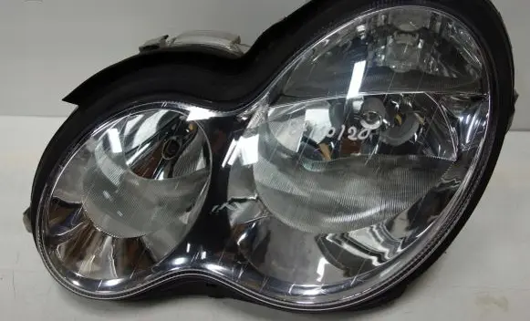 Mercedes-Benz C W203 Headlight/headlamp