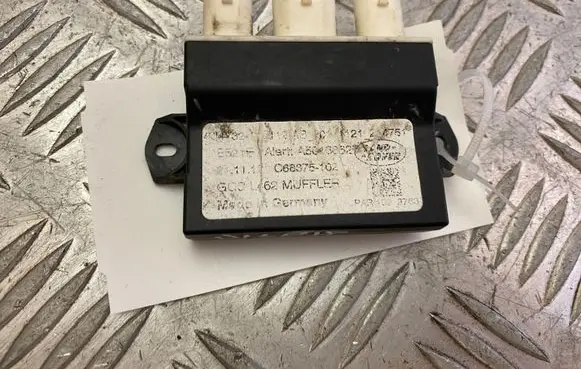 Land Rover Discovery 5 Trunk lid opening control unit K95301AE HY3214E112AB