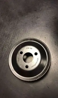 BMW 5 E39 Power steering pump pulley 2243683