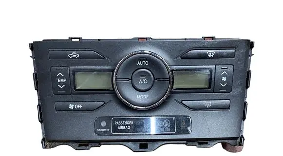 Toyota Auris 150 Climate control unit 5590002320