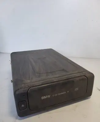 BMW 5 E39 CD/DVD changer 65124103918
