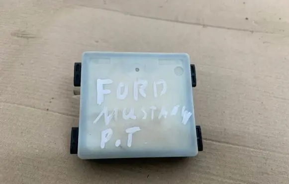 Ford Mustang V Blind spot module 