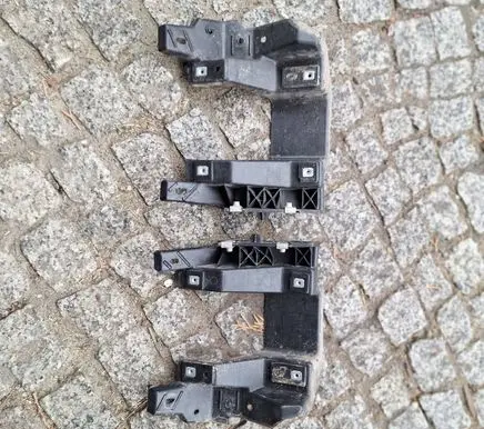 Front bumper mounting bracket