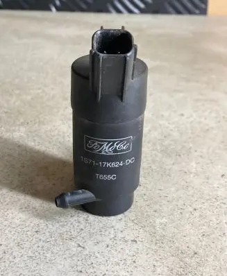 Volvo S40 Windscreen/windshield washer pump 1S7117K624DC T655C