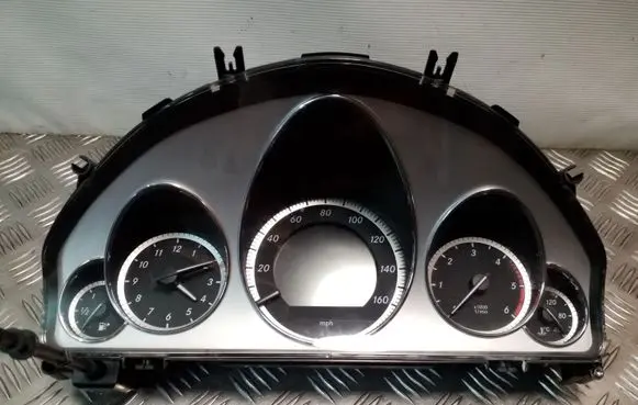 Mercedes-Benz E W212 Speedometer (instrument cluster) A2C53257171 A2129001508