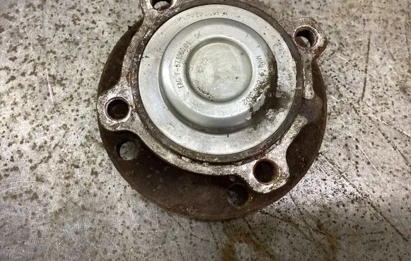 Mini Cooper Countryman R60 Rear wheel ball bearing F57356001 9806302