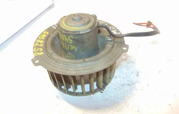 Mercedes-Benz 280 450 W116 Heater fan/blower 0130107011 9041300657