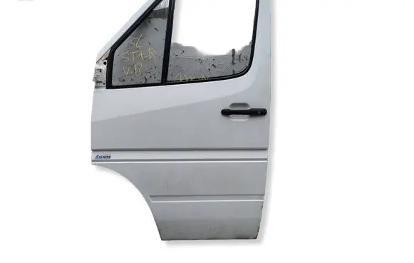 Mercedes-Benz Sprinter W901 W902 W903 W904 Front door 
