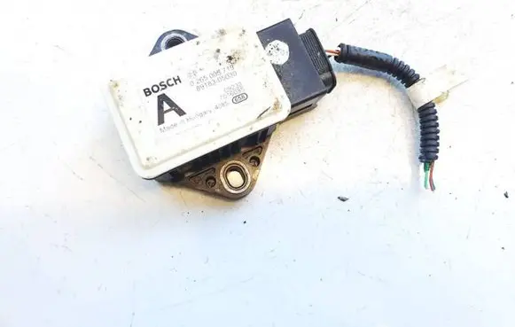 Toyota Avensis T270 ESP acceleration yaw rate sensor 0265005719 89183-05030