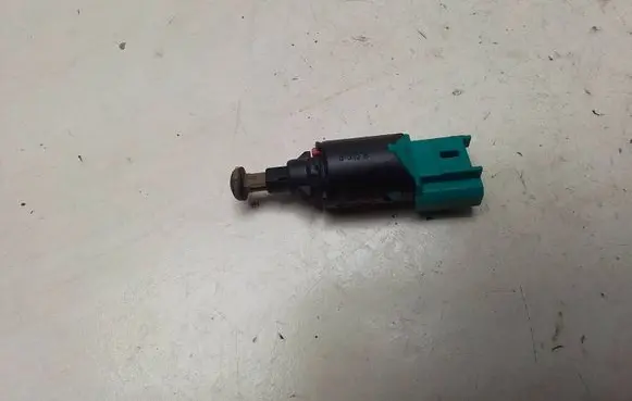 Citroen C4 II Brake pedal sensor switch 9650688480