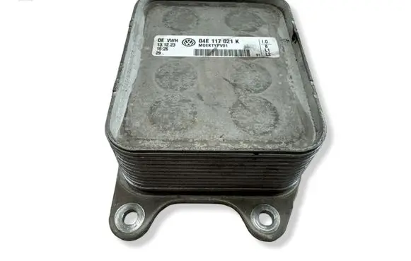 Engine oil radiator