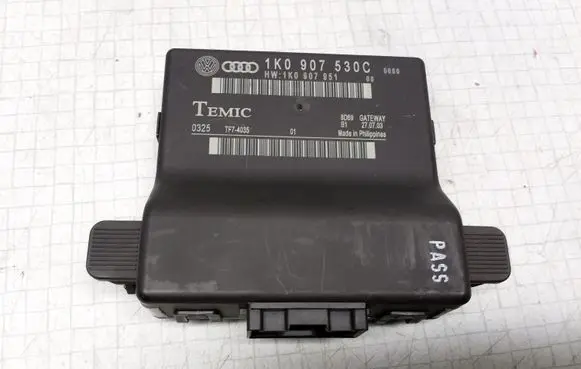 Volkswagen Touran I Other control units/modules 1K0907530C