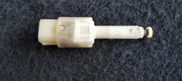 Audi A6 S6 C5 4B Brake pedal sensor switch 4A0945515A