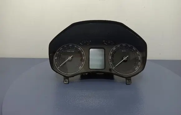 Skoda Octavia Mk2 (1Z) Speedometer (instrument cluster) 1Z0920841D