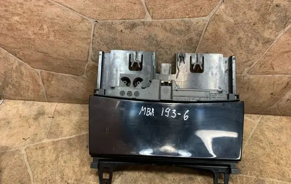 Mercedes-Benz C W204 Car ashtray A2046800179