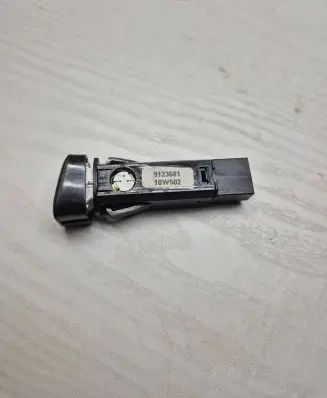 Volvo S60 Hazard light switch 9123681 10W502