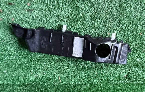 Hyundai i30 Front bumper mounting bracket 86515G4000