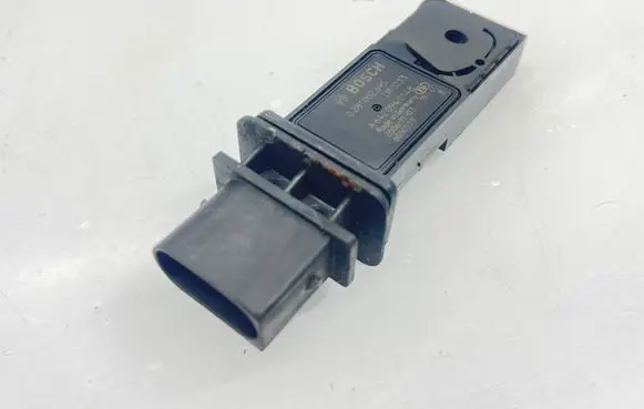 Mercedes-Benz E W211 Mass air flow meter A6420940148