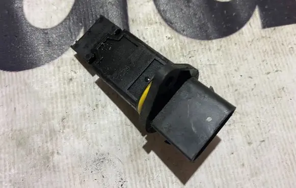 Mercedes-Benz C W203 Mass air flow meter 72268407