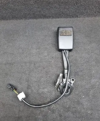 Audi A6 S6 C6 4F Front seatbelt buckle 8E0857755D