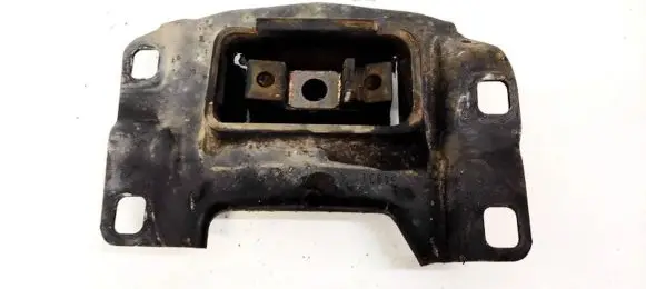 Ford Focus Engine mount bracket 3M517M121AE 3M5-17M121-AE
